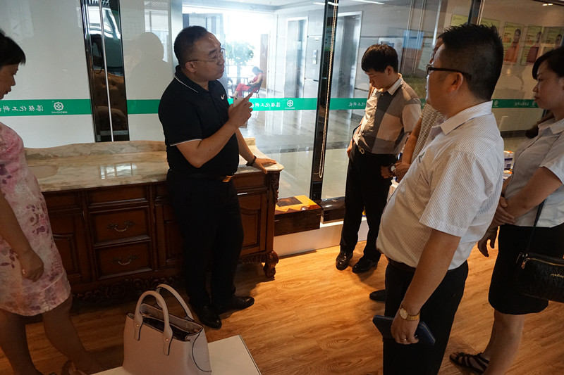 李江会长对黄桃视频在线观看高清免费化工的企业文化、产品品质确认
